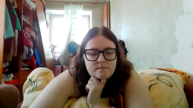 Snapshot of DesireMelissa chatting on February 2026 09:17:01 AM DesireMelissa online show from February 2026 09:17:01 AM