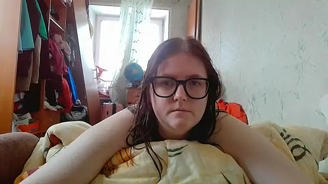 Snapshot of DesireMelissa chatting on February 2026 07:29:01 AM DesireMelissa online show from February 2026 07:29:01 AM