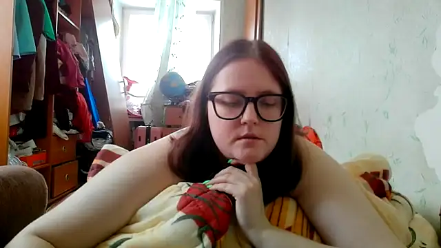 Snapshot of DesireMelissa chatting on February 2026 06:35:01 AM DesireMelissa online show from February 2026 06:35:01 AM