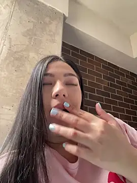 Latina vanessa online show from March 2026 01:49:02 PM