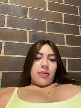 Latina vanessa online show from June 2026 11:46:01 PM