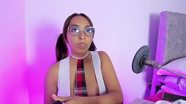 Leticia brownn1 online show from March 2026 07:43:02 PM