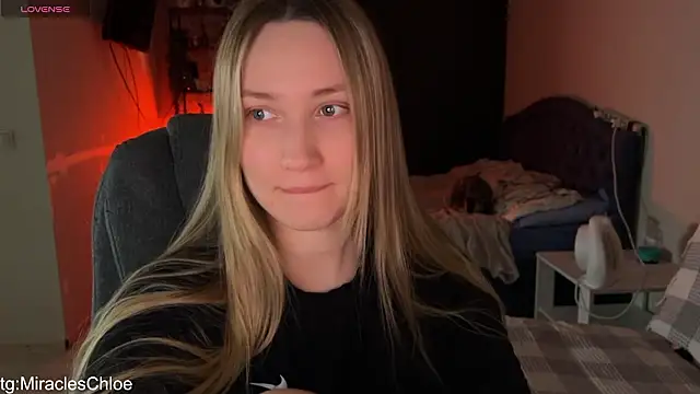 Snapshot of ChloeMillerMeow chatting on February 2026 03:19:02 PM ChloeMillerMeow online show from February 2026 03:19:02 PM