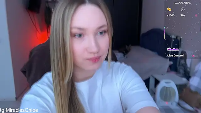 Snapshot of ChloeMillerMeow chatting on February 2026 11:32:01 AM ChloeMillerMeow online show from February 2026 11:32:01 AM