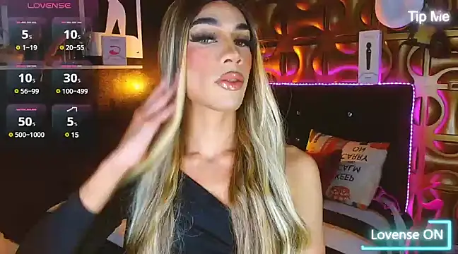 Snapshot of camila_hootie chatting on February 2025 03:03:01 AM camila hootie online show from February 2025 03:03:01 AM