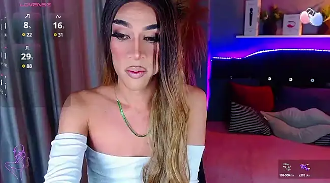 Snapshot of camila_hootie chatting on March 2025 03:34:01 AM camila hootie online show from March 2025 03:34:01 AM
