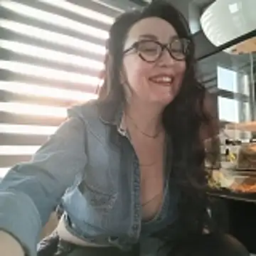 Snapshot of CamilleDesire chatting on March 2026 05:08:02 PM CamilleDesire online show from March 2026 05:08:02 PM