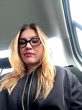 RinaCat online show from October 2025 05:40:01 AM