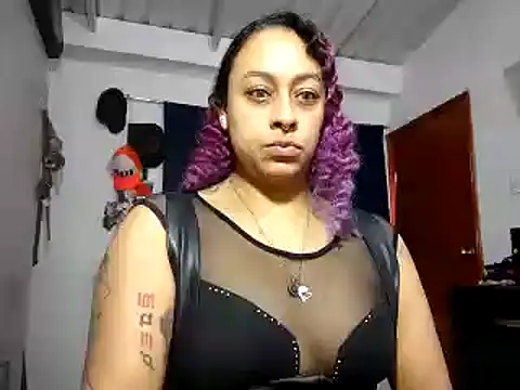 Snapshot of Cata_Blue__ chatting on January 2025 02:30:02 PM Cata Blue online show from January 2025 02:30:02 PM
