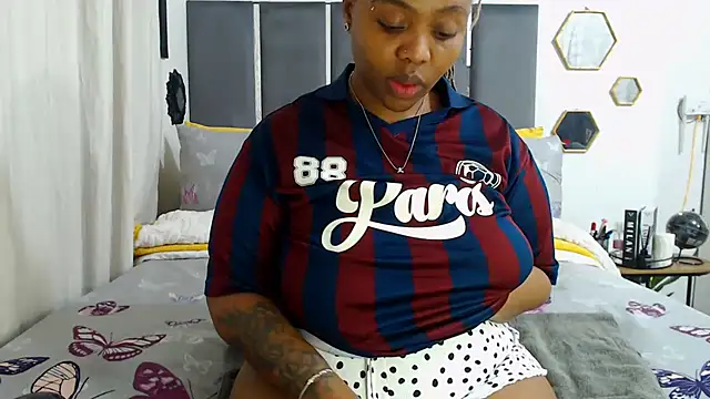 IceBellaCane313 online show from September 2025 12:55:01 AM