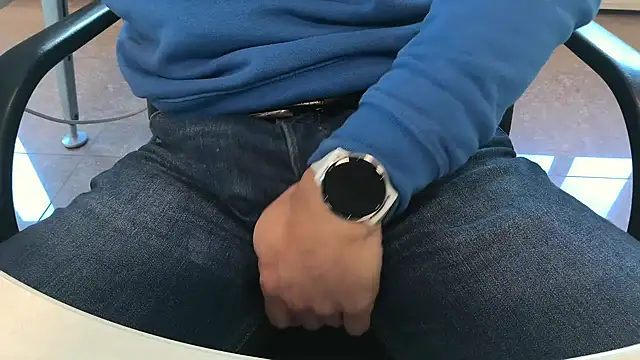 Snapshot of alessandroman2114 chatting on February 2026 11:40:01 AM alessandroman2114 online show from February 2026 11:40:01 AM