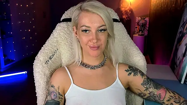 Snapshot of tykioty_Miley chatting on March 2026 01:22:01 PM tykioty Miley online show from March 2026 01:22:01 PM