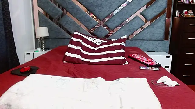 KarlaTesg online show from June 2026 10:07:02 AM
