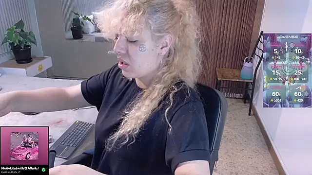 Snapshot of Eli666uwu chatting on September 2025 11:35:01 AM Eli666uwu online show from September 2025 11:35:01 AM