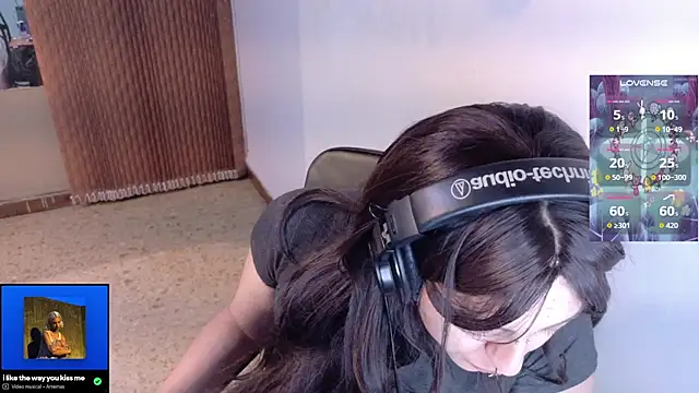 Snapshot of Eli666uwu chatting on October 2025 03:42:01 PM Eli666uwu online show from October 2025 03:42:01 PM