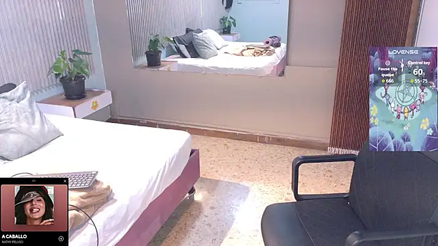 Snapshot of Eli666uwu chatting on November 2025 10:59:01 AM Eli666uwu online show from November 2025 10:59:01 AM