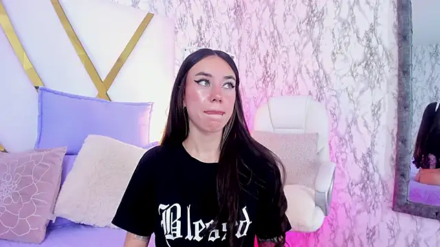 Athziry  online show from January 2025 09:47:01 PM