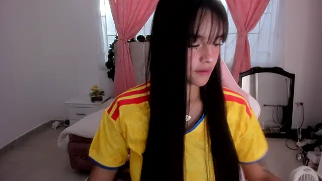 keiilaa online show from June 2026 08:32:02 PM