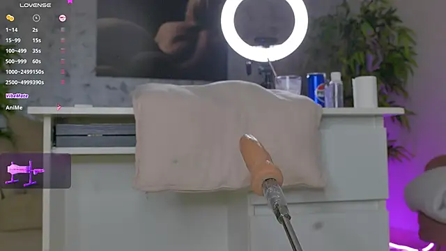 Snapshot of luckyalice_ chatting on January 2025 11:06:01 PM luckyalice online show from January 2025 11:06:01 PM