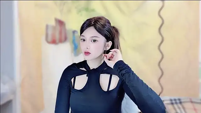 VIWVI online show from November 2025 04:12:01 AM