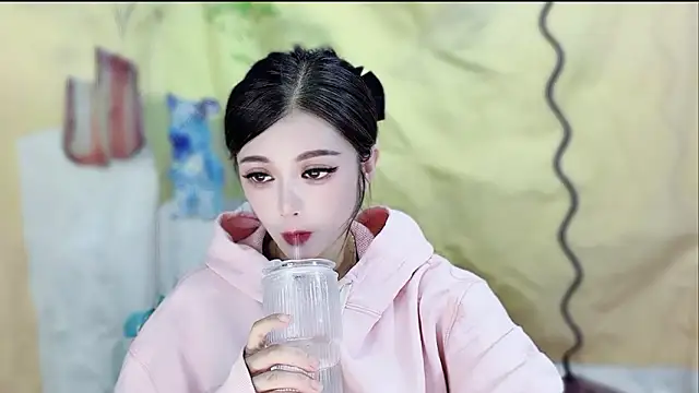 Snapshot of VIWVI chatting on March 2026 05:13:02 AM VIWVI online show from March 2026 05:13:02 AM