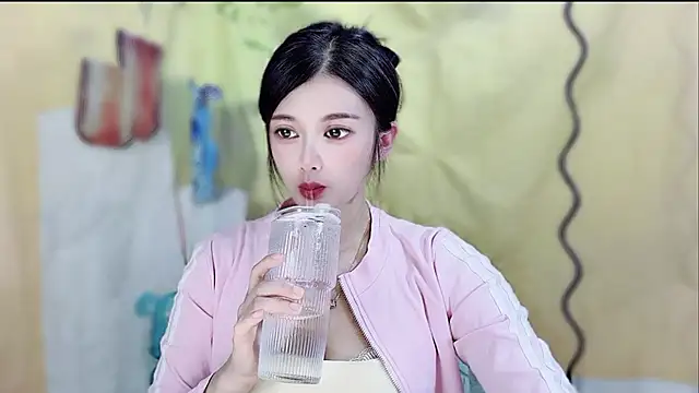 Snapshot of VIWVI chatting on March 2026 05:10:02 AM VIWVI online show from March 2026 05:10:02 AM