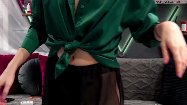 Alexandra Demore online show from October 2025 03:24:01 PM