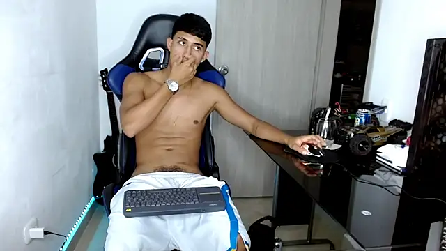 Snapshot of Juan_da01 chatting on February 2025 06:50:02 AM Juan da01 online show from February 2025 06:50:02 AM