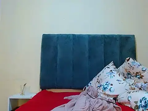 curvycloe1 online show from November 2025 03:20:01 AM