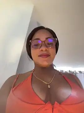 ashley Tompson1 online show from May 2026 02:43:01 PM
