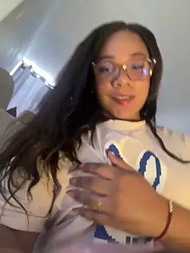 ashley Tompson1 online show from May 2026 01:19:01 PM