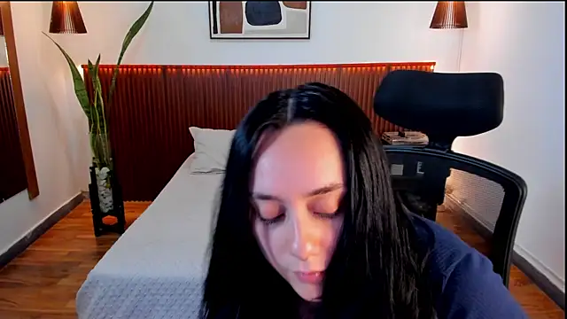 KatherineBond online show from September 2025 07:59:01 PM