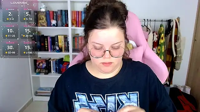 Gabiwaifu online show from September 2025 03:06:01 PM