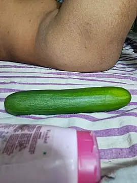 Priya Bong online show from September 2025 07:39:02 PM