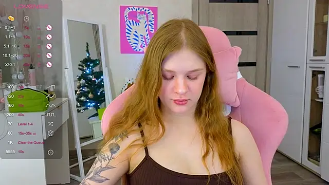 TrissMerigold9 online show from January 2026 09:06:02 PM