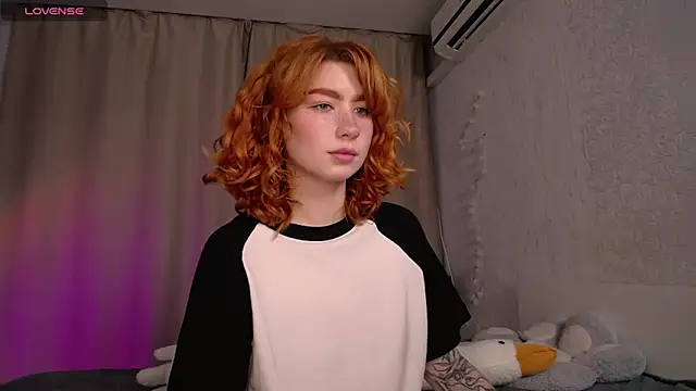 Snapshot of Evaa_Moonn_ chatting on October 2025 05:40:01 AM Evaa Moonn online show from October 2025 05:40:01 AM