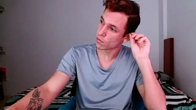 deividcloud36 online show from October 2025 10:52:01 PM