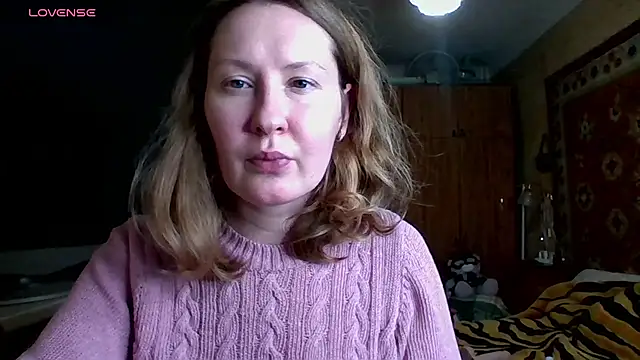 Snapshot of AnnaXLovers chatting on December 2024 02:28:02 PM AnnaXLovers online show from December 2024 02:28:02 PM