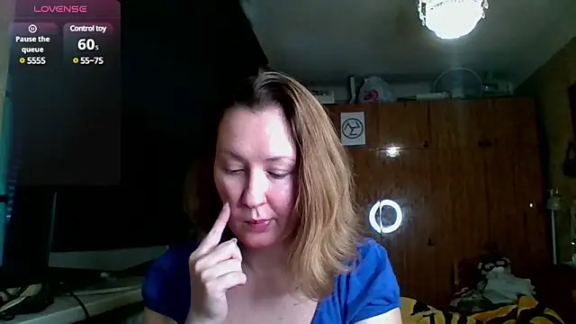 Snapshot of AnnaXLovers chatting on December 2024 06:47:01 AM AnnaXLovers online show from December 2024 06:47:01 AM