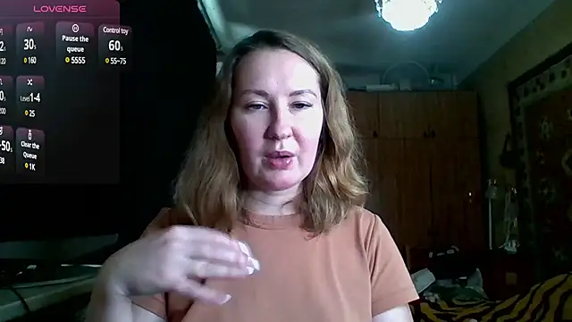 Snapshot of AnnaXLovers chatting on December 2024 11:32:01 AM AnnaXLovers online show from December 2024 11:32:01 AM