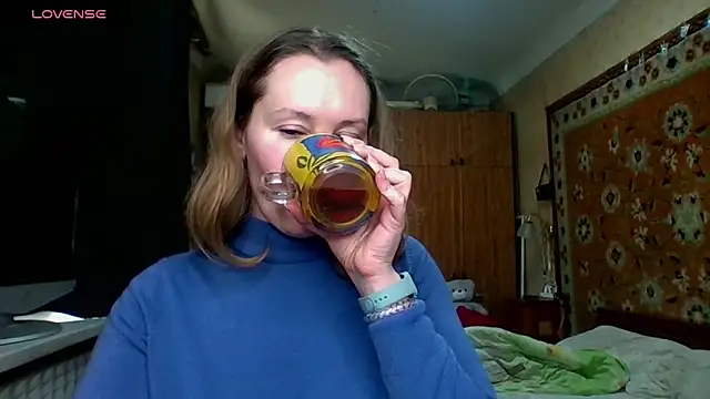 Snapshot of AnnaXLovers chatting on February 2025 12:38:02 PM AnnaXLovers online show from February 2025 12:38:02 PM