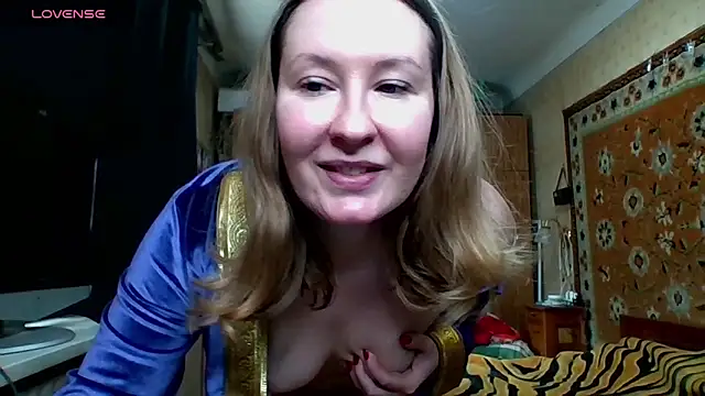 Snapshot of AnnaXLovers chatting on February 2025 09:36:02 AM AnnaXLovers online show from February 2025 09:36:02 AM