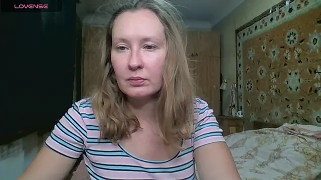 Snapshot of AnnaXLovers chatting on September 2025 04:51:02 PM AnnaXLovers online show from September 2025 04:51:02 PM