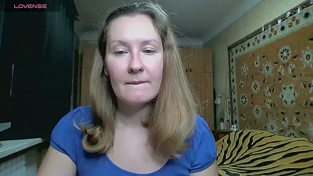 Snapshot of AnnaXLovers chatting on October 2025 03:25:01 PM AnnaXLovers online show from October 2025 03:25:01 PM