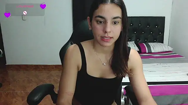 Snapshot of sweetcami1 chatting on March 2025 03:13:02 AM sweetcami1 online show from March 2025 03:13:02 AM