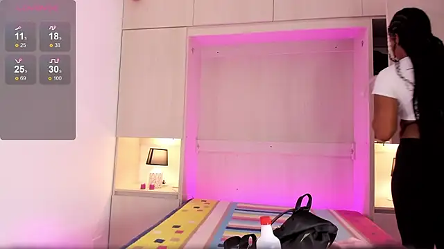 Snapshot of tamaraa_smiith chatting on January 2025 11:43:02 AM tamaraa smiith online show from January 2025 11:43:02 AM