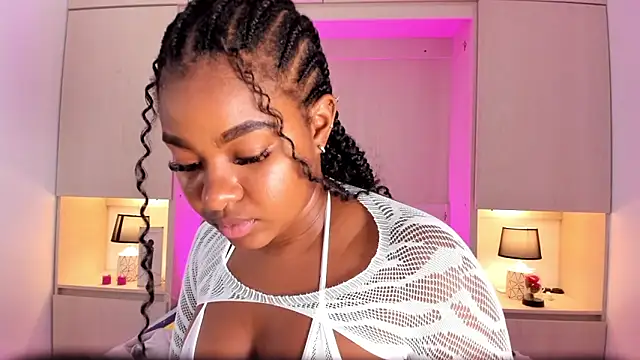 Snapshot of tamaraa_smiith chatting on January 2025 02:46:01 PM tamaraa smiith online show from January 2025 02:46:01 PM