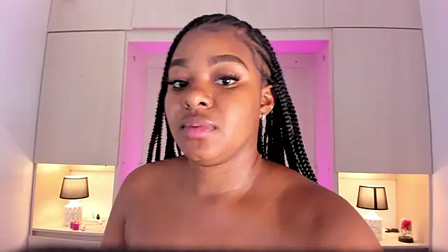 Snapshot of tamaraa_smiith chatting on February 2025 06:02:02 PM tamaraa smiith online show from February 2025 06:02:02 PM