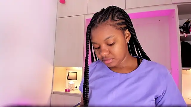 Snapshot of tamaraa_smiith chatting on February 2025 11:40:02 AM tamaraa smiith online show from February 2025 11:40:02 AM