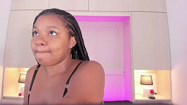 Snapshot of tamaraa_smiith chatting on February 2025 11:46:01 AM tamaraa smiith online show from February 2025 11:46:01 AM